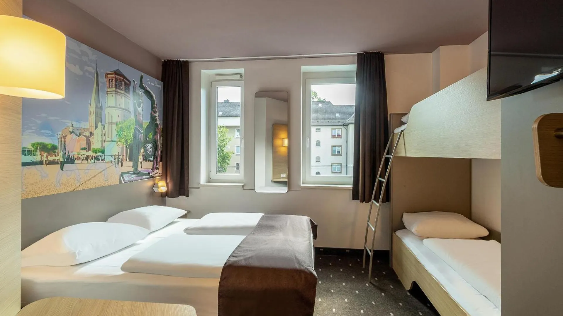 B&B Hotel Duesseldorf-Mitte 2*, Dusseldorf