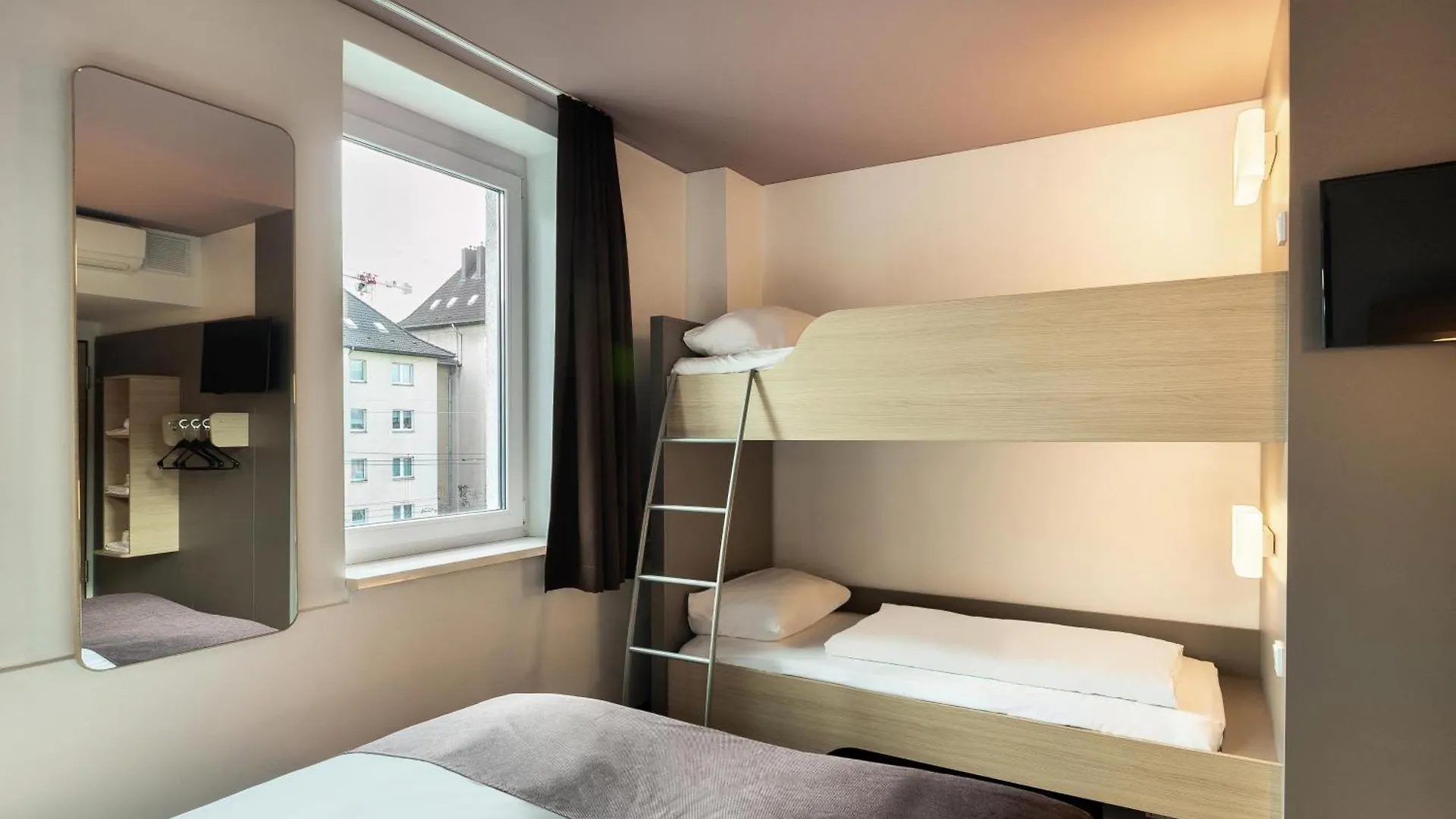 B&B Hotel Duesseldorf-Mitte 2*, Dusseldorf Germany