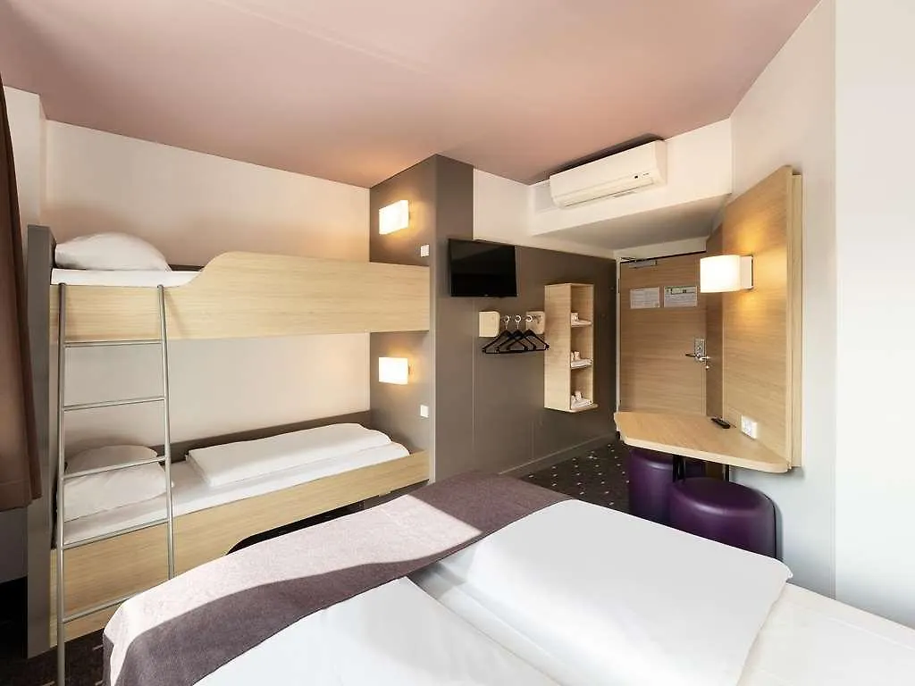 B&B Hotel Duesseldorf-Mitte 2*, Dusseldorf